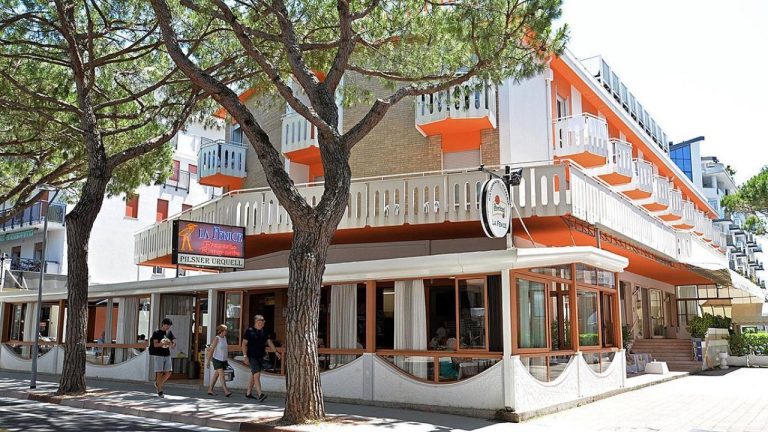 Hotel La Fenice 3* - ПОЧИВКА ВЪВ ВЕНЕЦИЯ - МАГИЯТА НА СЕВЕРНА ИТАЛИЯ - 7 нощувки - полет от София