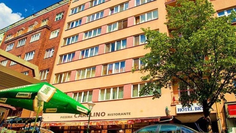 Hotel Charles Central 3* - КОЛЕДНИ БАЗАРИ в ЗЛАТНА ПРАГА - чартър от СОФИЯ - 4 нощувки
