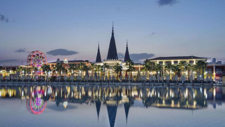 Нова година 2026 в Белек, Анталия със самолет от Пловдив - 4 нощувки